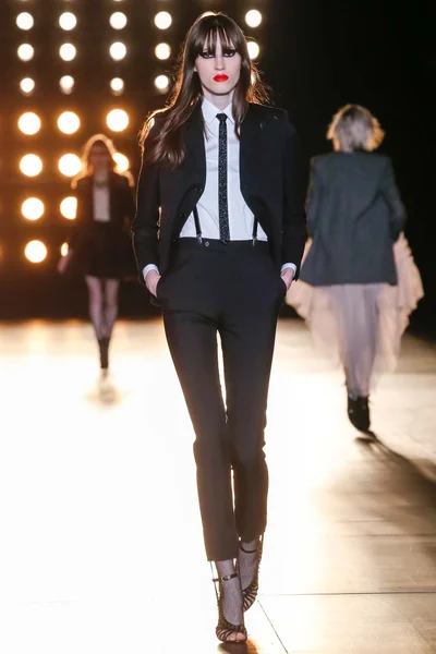 Look 2